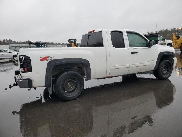 Image 3 of 2011 CHEVROLET SILVERADO K1500 LT 2011 with VIN 1GCRKSE31BZ159799