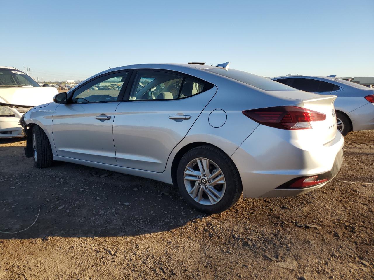 Image 2 of 2019 HYUNDAI ELANTRA SEL 2019 with VIN 5NPD84LF7KH445424
