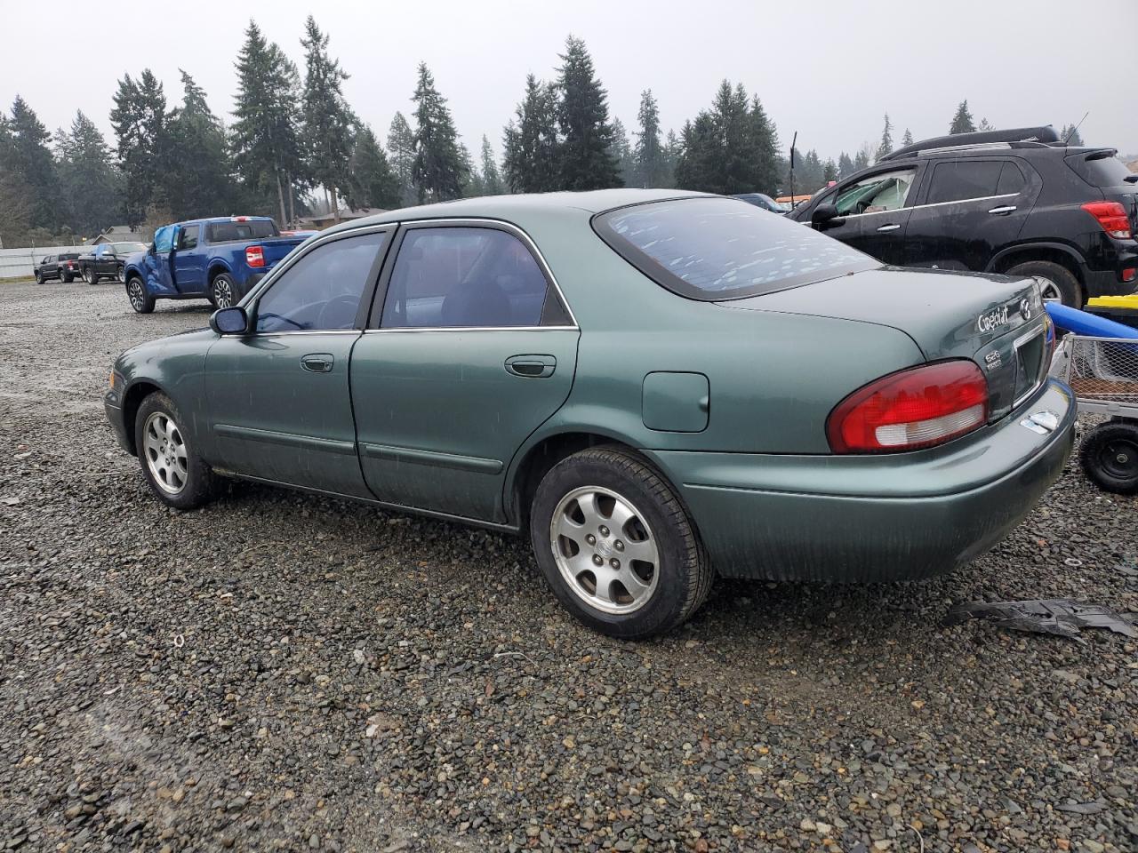 Image 2 of 1998 MAZDA 626 ES 1998 with VIN 1YVGF22D6W5753899