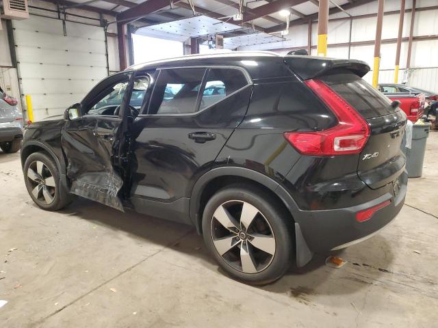 Image 2 of 2019 VOLVO XC40 T5 MOMENTUM 2019 with VIN YV4162XZ6K2010801