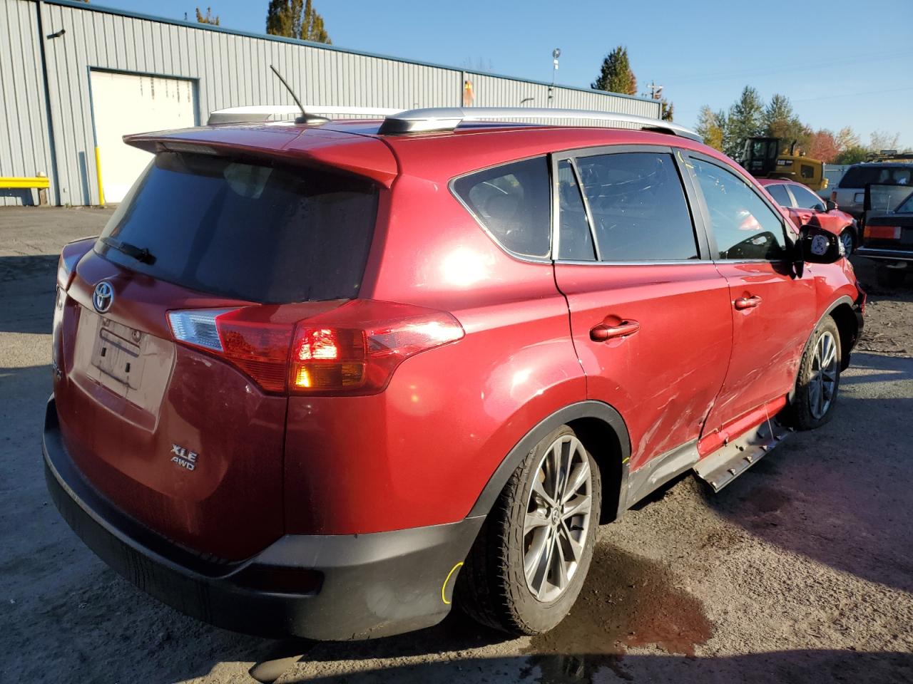 Изображение 3 2015 TOYOTA RAV4 XLE 2015 с VIN JTMRFREV2FD127770