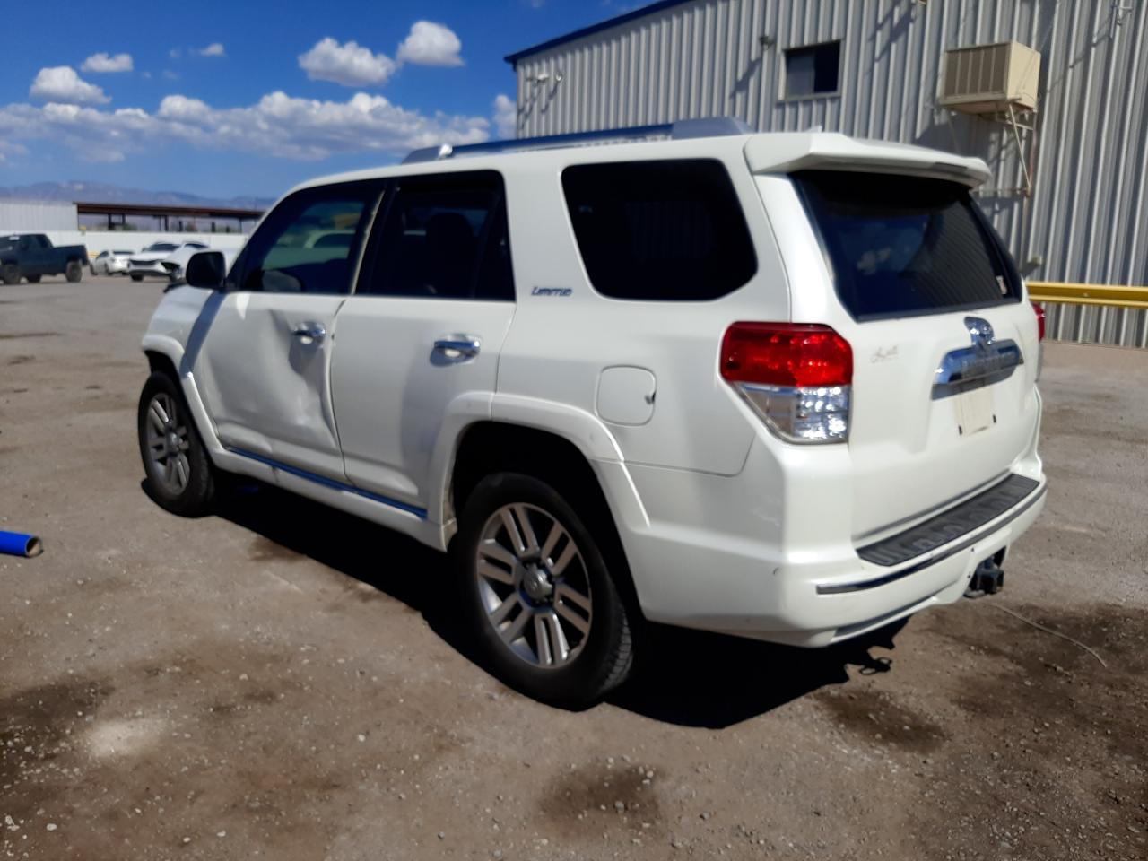 Obraz 2 z 2010 TOYOTA 4RUNNER SR5 2010 z VIN JTEBU5JR4A5018430