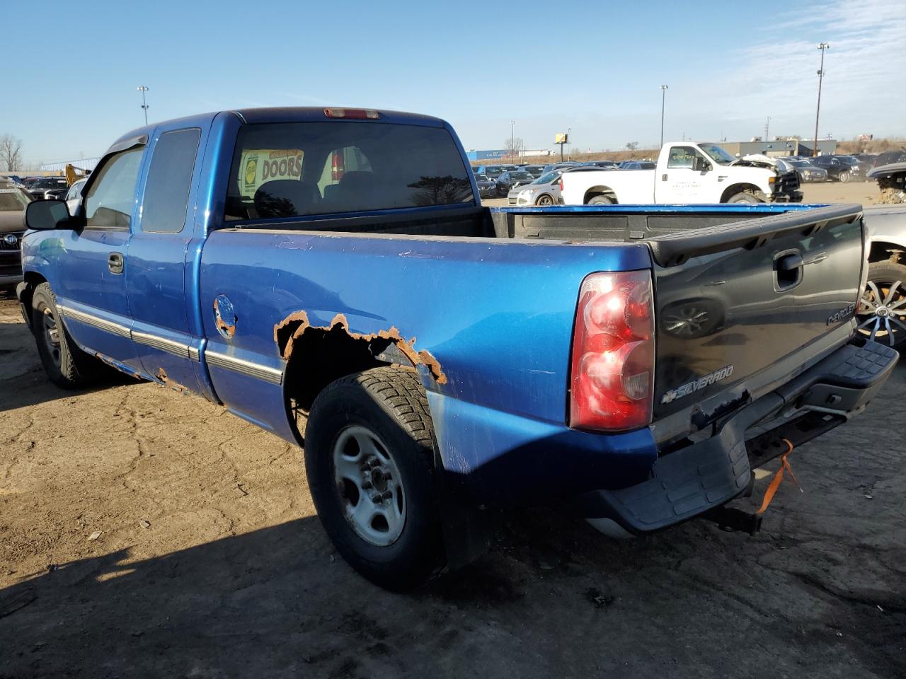 Obraz 2 z 2003 CHEVROLET SILVERADO C1500 2003 z VIN 2GCEC19X231291385