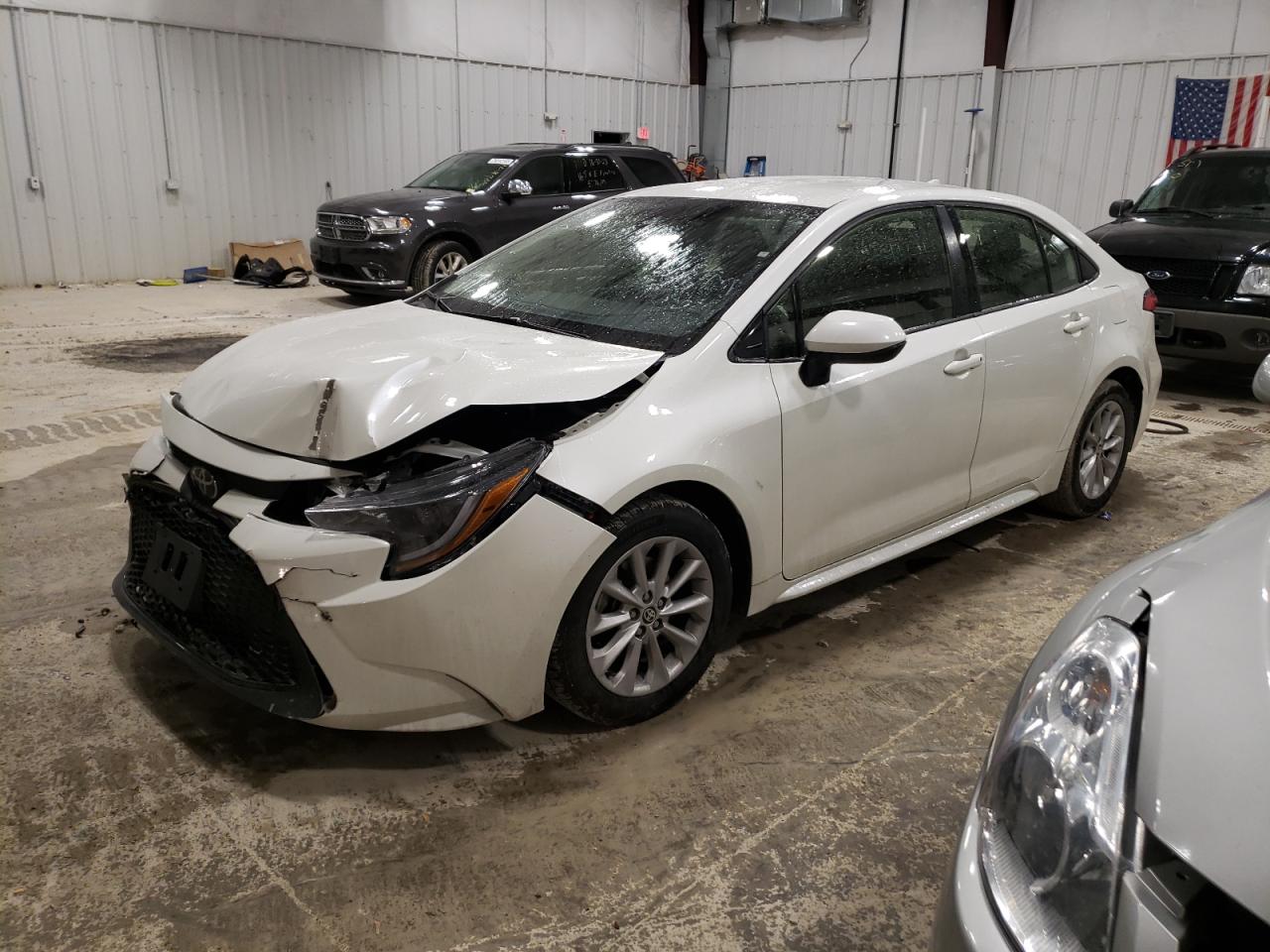 Image 1 of 2021 TOYOTA COROLLA LE 2021 with VIN JTDVPMAE0MJ131500