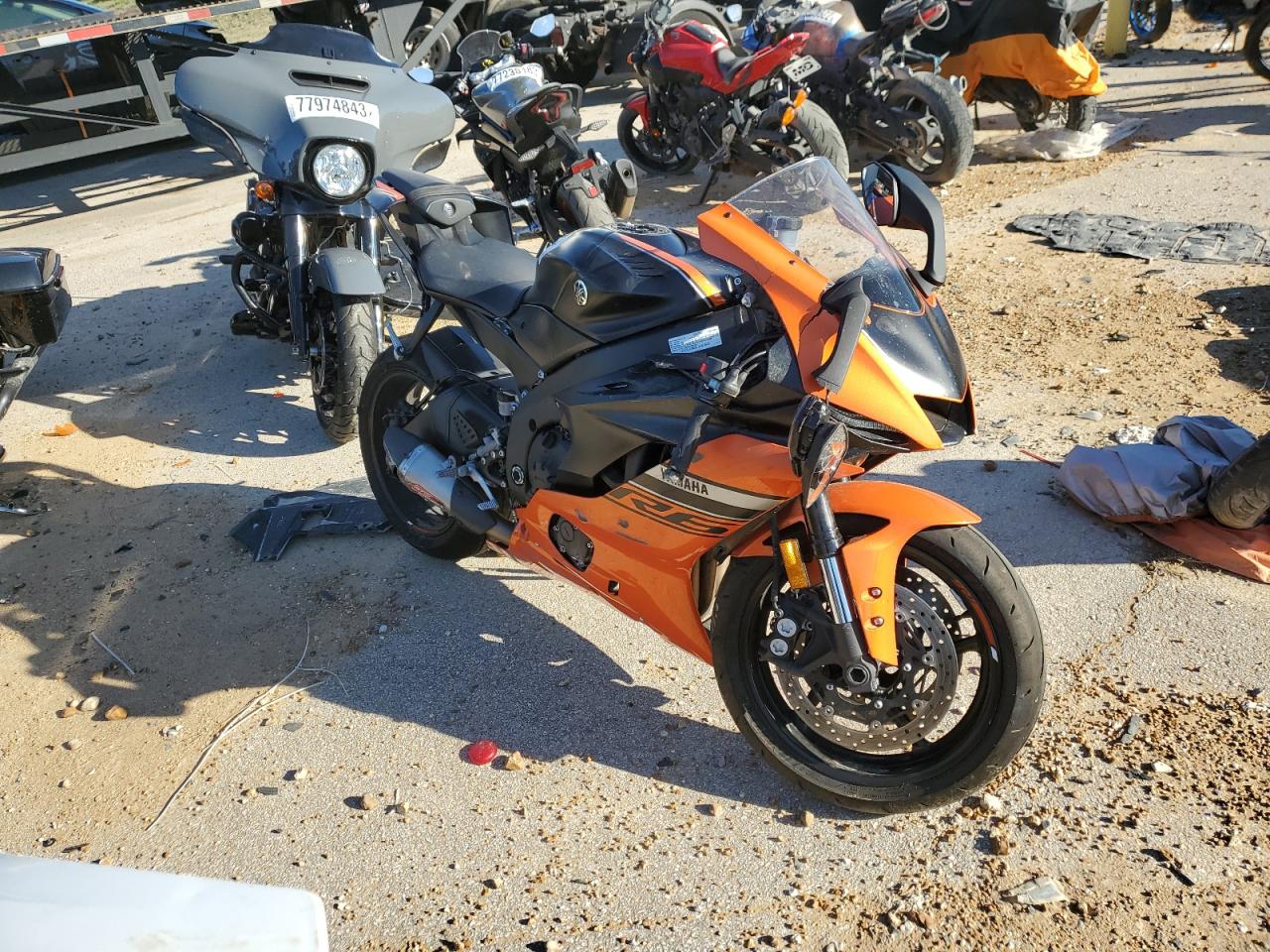 Obraz 1 z 2020 YAMAHA YZFR6  2020 z VIN JYARJ28E2LA007543