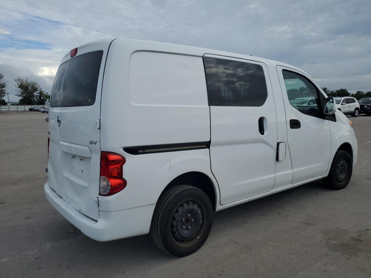 Изображение 3 2020 NISSAN NV200 2.5S 2020 с VIN 3N6CM0KN7LK694609