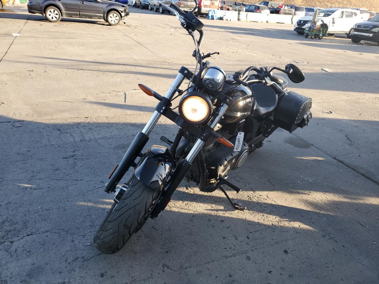 Изображение 2 2014 VICTORY MOTORCYCLES JUDGE  2014 с VIN 5VPMB36N0E3032373