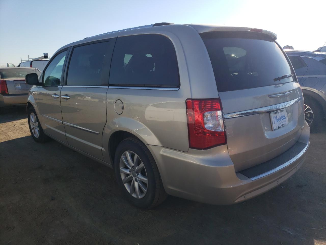 Изображение 2 2015 CHRYSLER TOWN & COUNTRY LIMITED 2015 с VIN 2C4RC1JG3FR698120