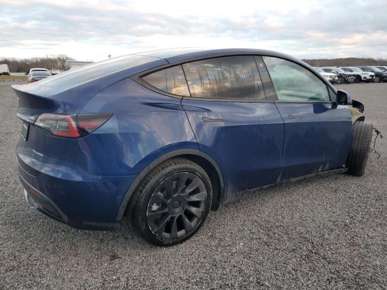 Image 3 of 2022 TESLA MODEL Y  2022 with VIN 7SAYGDEE9NF481033