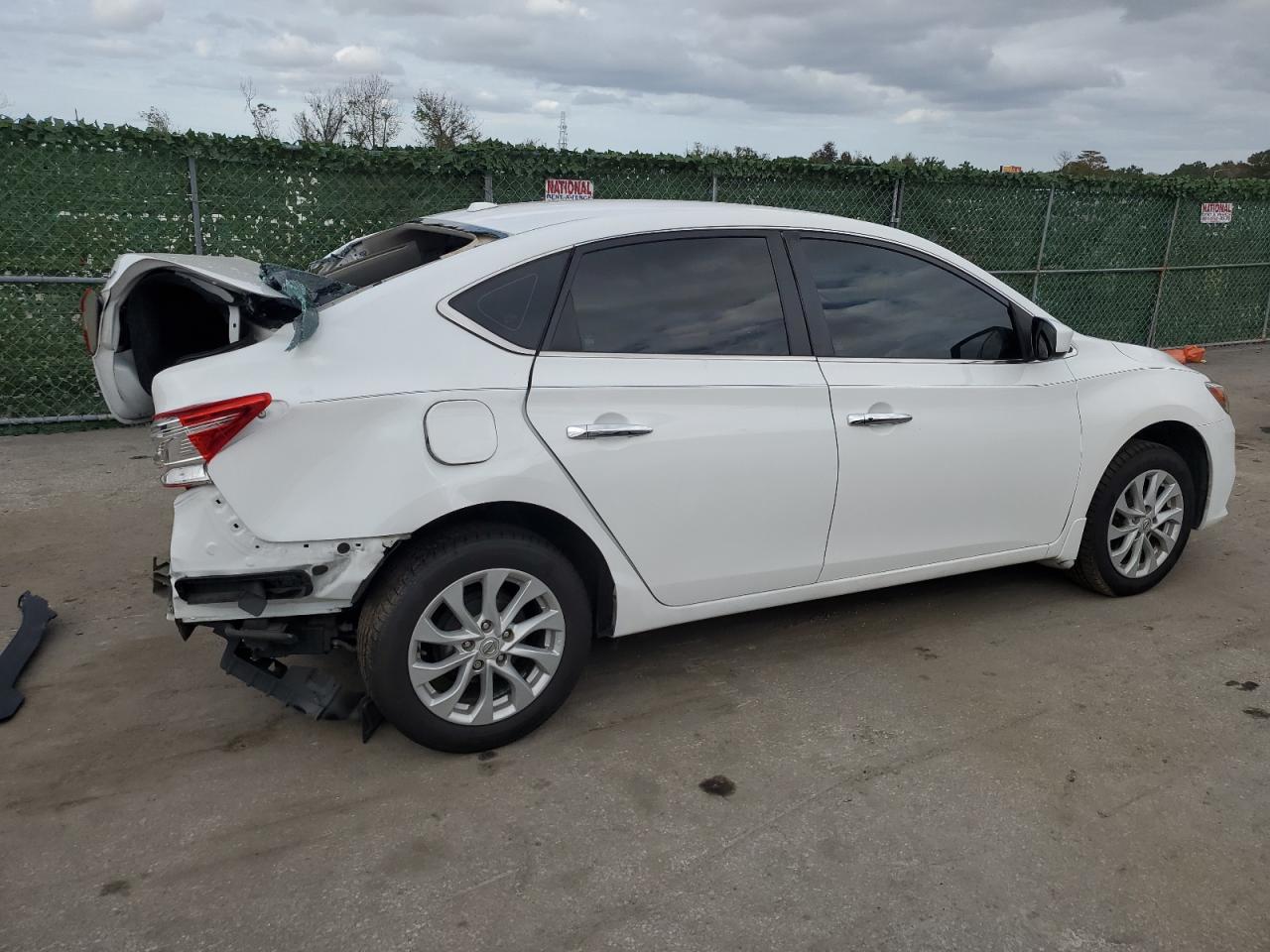 Изображение 3 2018 NISSAN SENTRA S 2018 с VIN 3N1AB7AP6JL659470