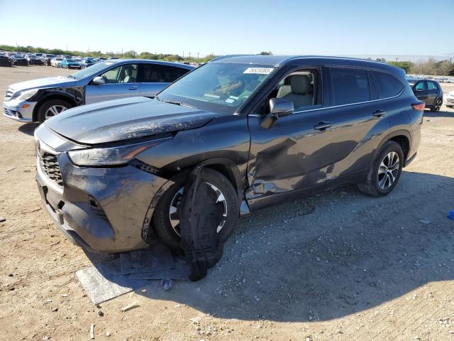 Image 1 of 2021 TOYOTA HIGHLANDER XLE 2021 with VIN 5TDHZRAH4MS515104