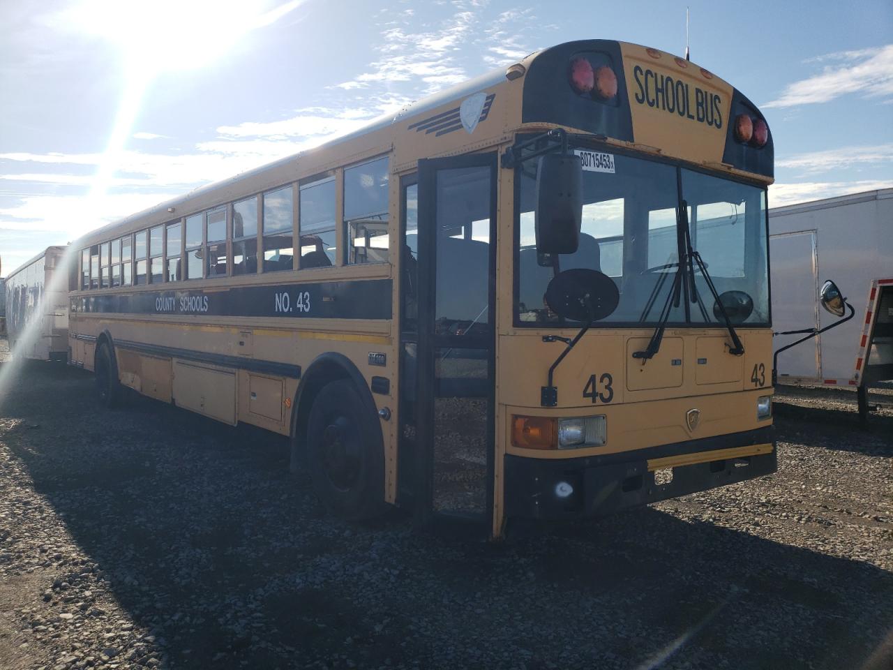 Изображение 2006 IC CORPORATION 3000 2006