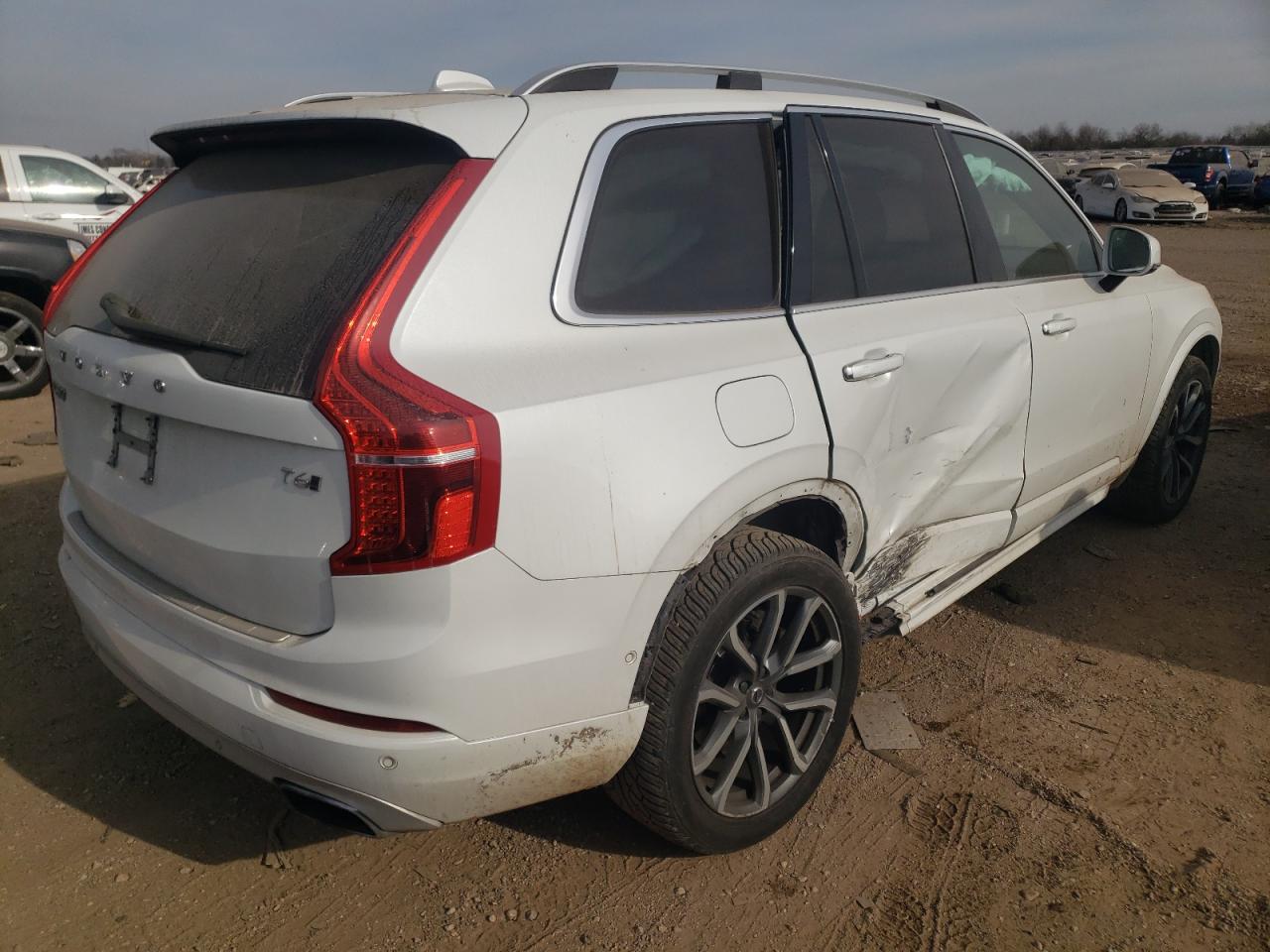 Изображение 3 2017 VOLVO XC90 T6 2017 с VIN YV4A22PK1H1155130