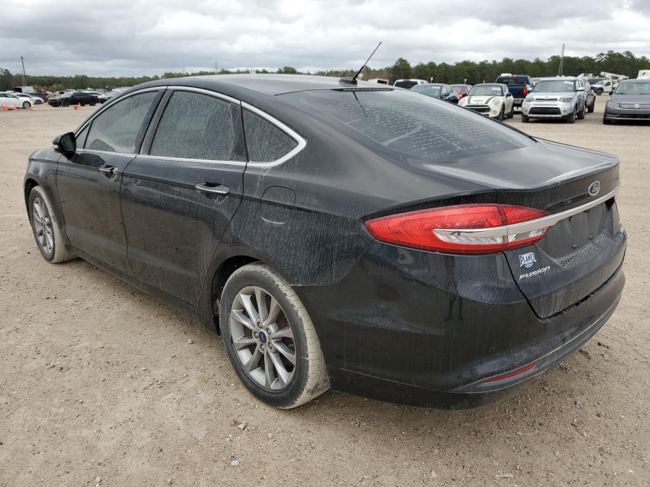Obraz 2 z Ford Fusion Se 2017 z VIN 3FA6P0HD6HR214490