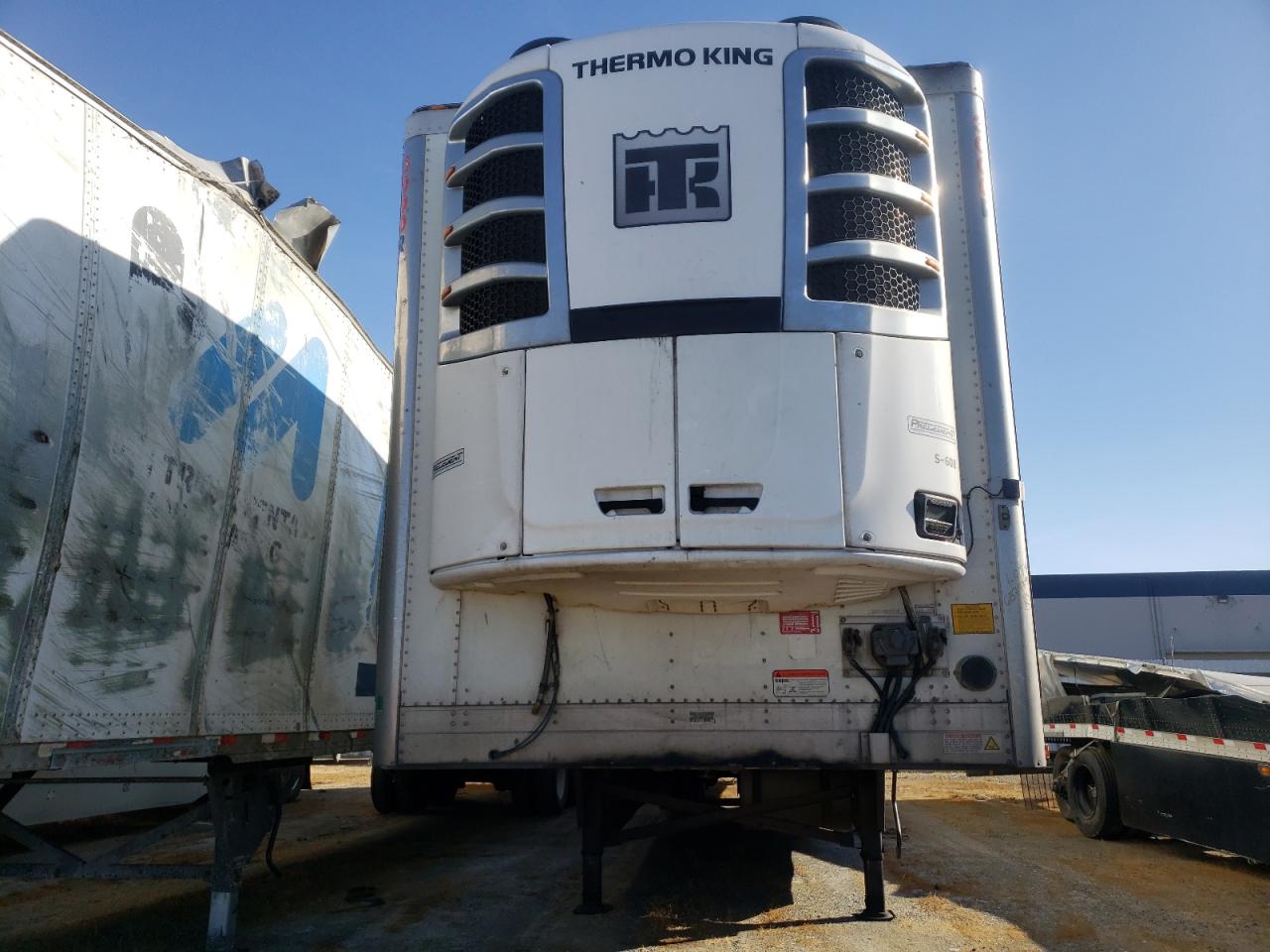 Изображение 2 2015 UTILITY 53 2015 с VIN 1UYVS2536FU233916