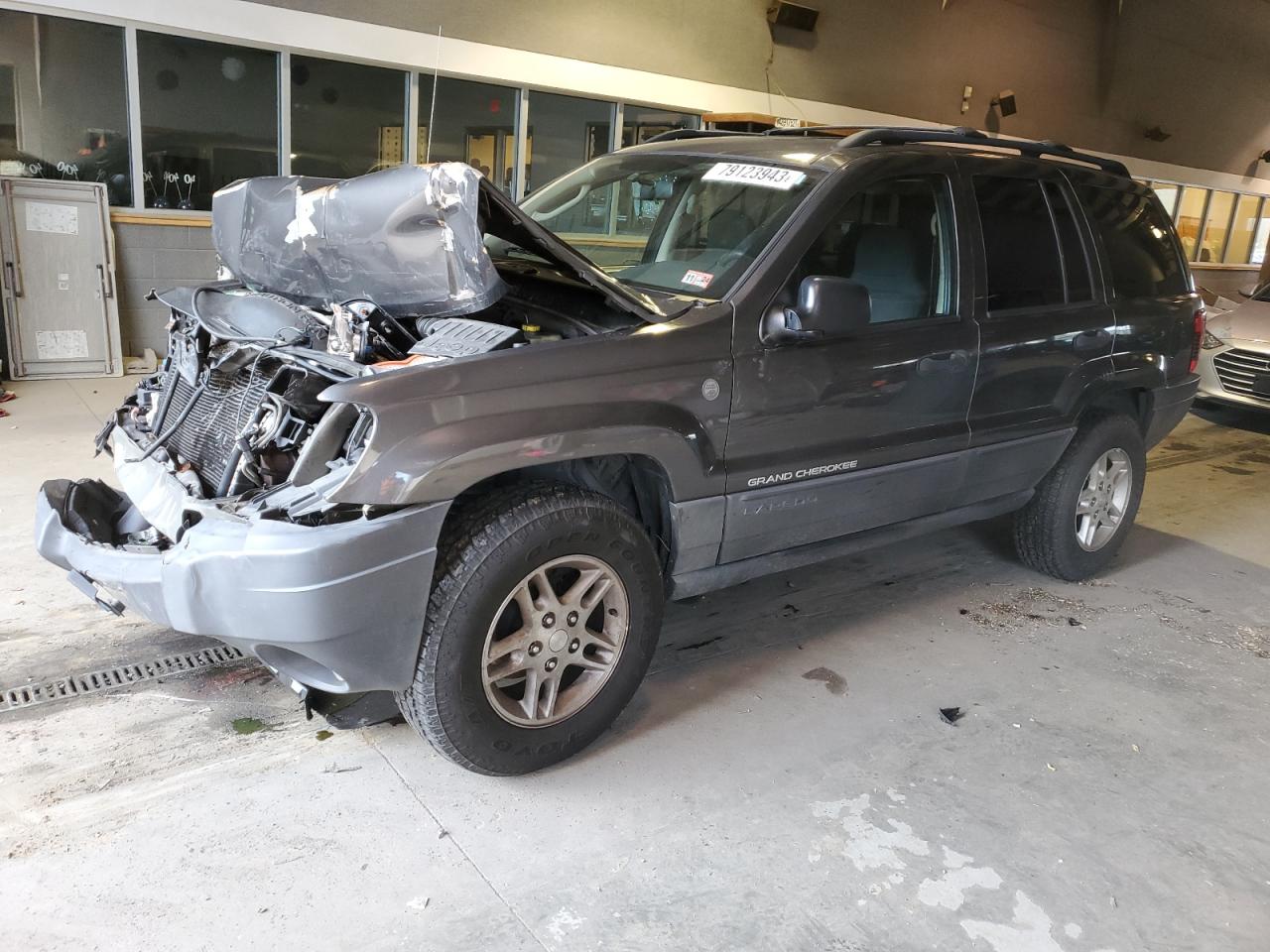 Image 1 of 2004 JEEP GRAND CHEROKEE LAREDO 2004 with VIN 1J4GW48S34C373669