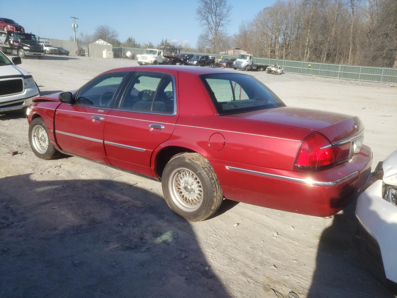 Image 2 of 2000 MERCURY GRAND MARQUIS LS 2000 with VIN 2MEFM75W2YX670133