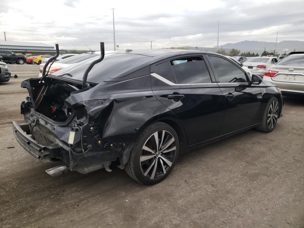 Obraz 3 z 2019 NISSAN ALTIMA SR 2019 z VIN 1N4BL4CV6KC174029