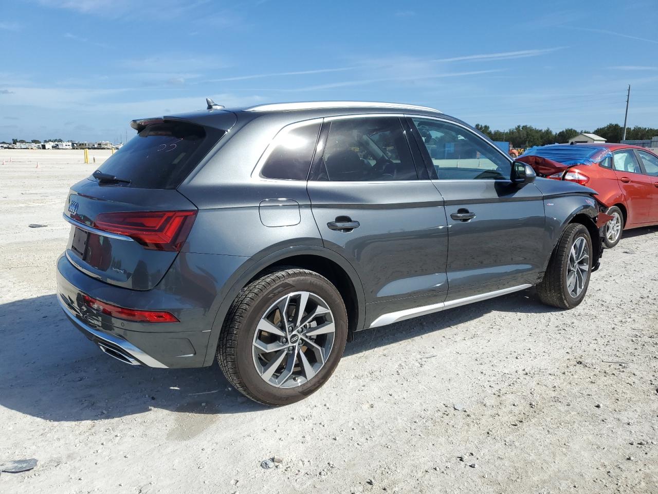 Image 3 of 2023 AUDI Q5 PREMIUM PLUS 45 2023 with VIN WA1EAAFY3P2024663