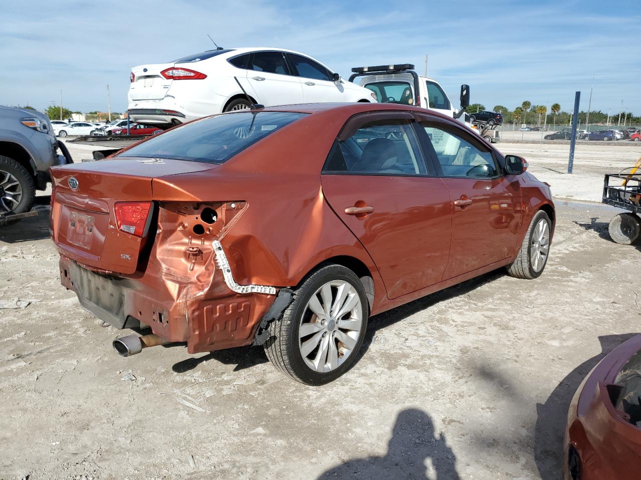 Изображение 3 2010 KIA FORTE SX 2010 с VIN KNAFW4A38A5312321