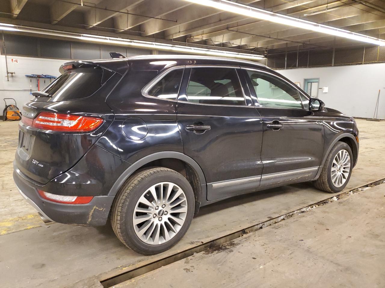 Image 3 of 2017 LINCOLN MKC RESERVE 2017 with VIN 5LMCJ3D90HUL62055