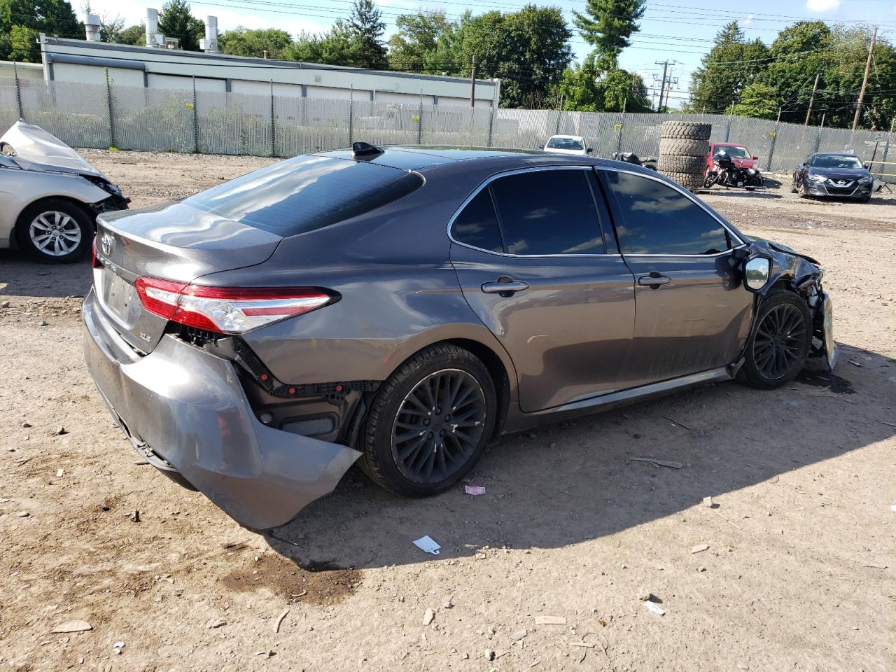 Изображение 3 2018 TOYOTA CAMRY L 2018 с VIN 4T1B11HK0JU041395