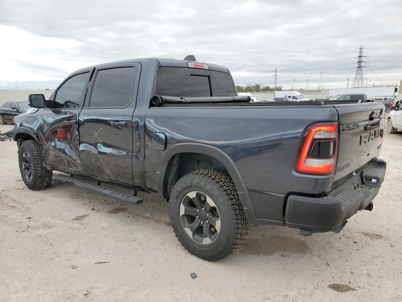 Obraz 2 z 2019 RAM 1500 REBEL 2019 z VIN 1C6SRFLTXKN875977