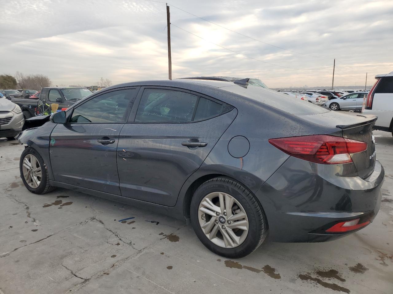 Image 2 of 2020 HYUNDAI ELANTRA SEL 2020 with VIN 5NPD84LF0LH565759