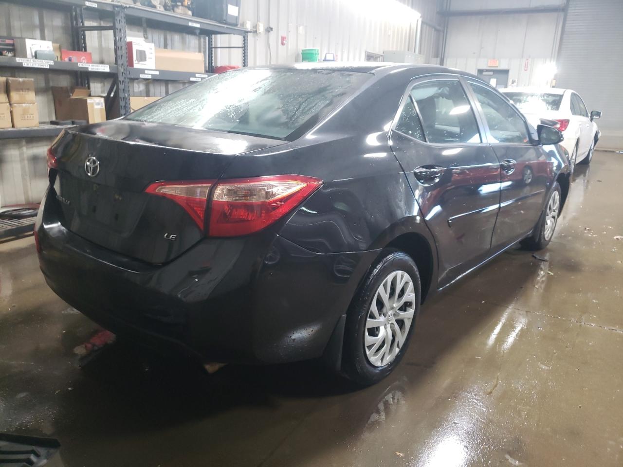Image 3 of 2019 TOYOTA COROLLA L 2019 with VIN 2T1BURHE0KC149101