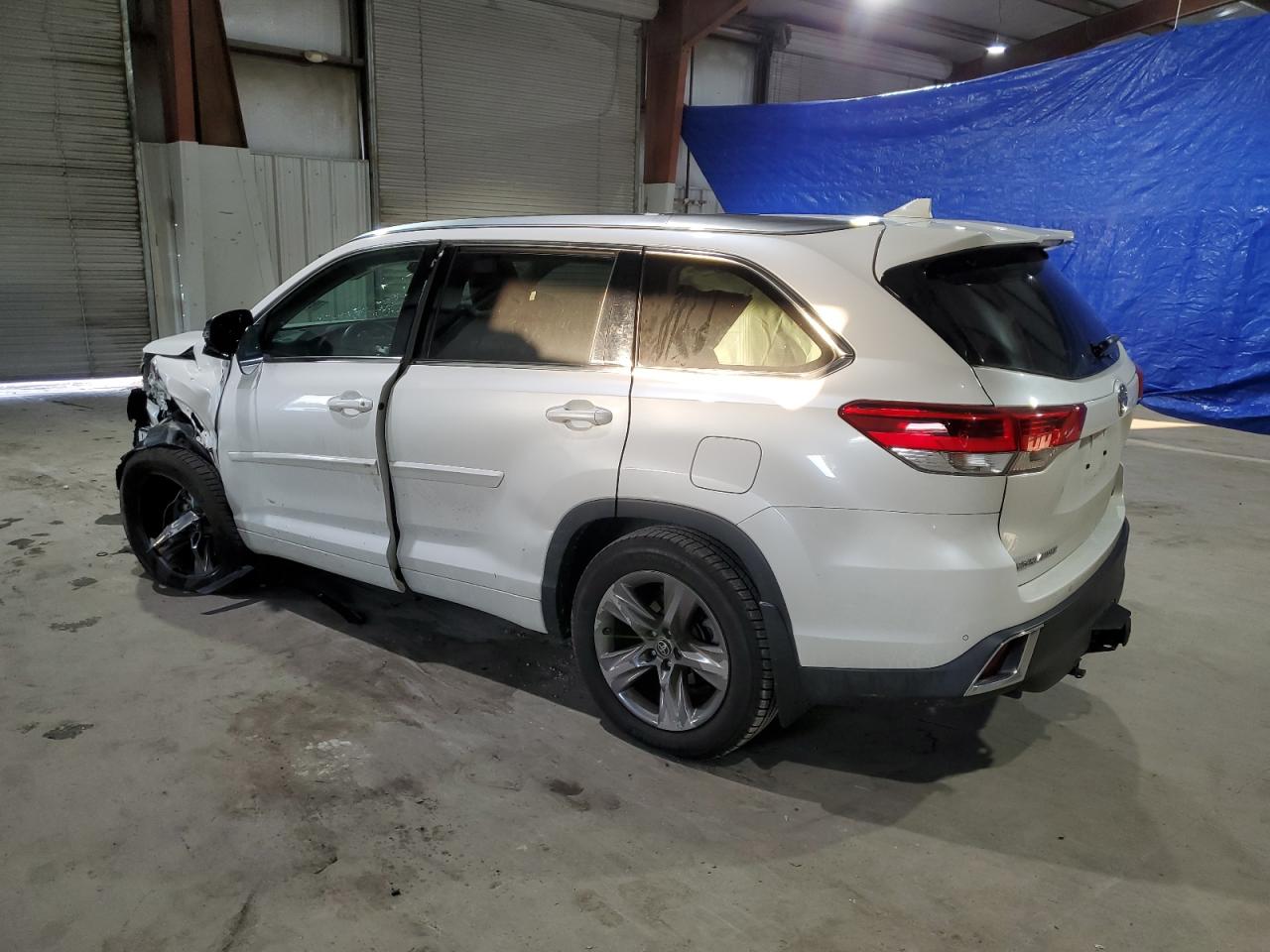 Obraz 2 z 2019 TOYOTA HIGHLANDER LIMITED 2019 z VIN 5TDDZRFH8KS736905