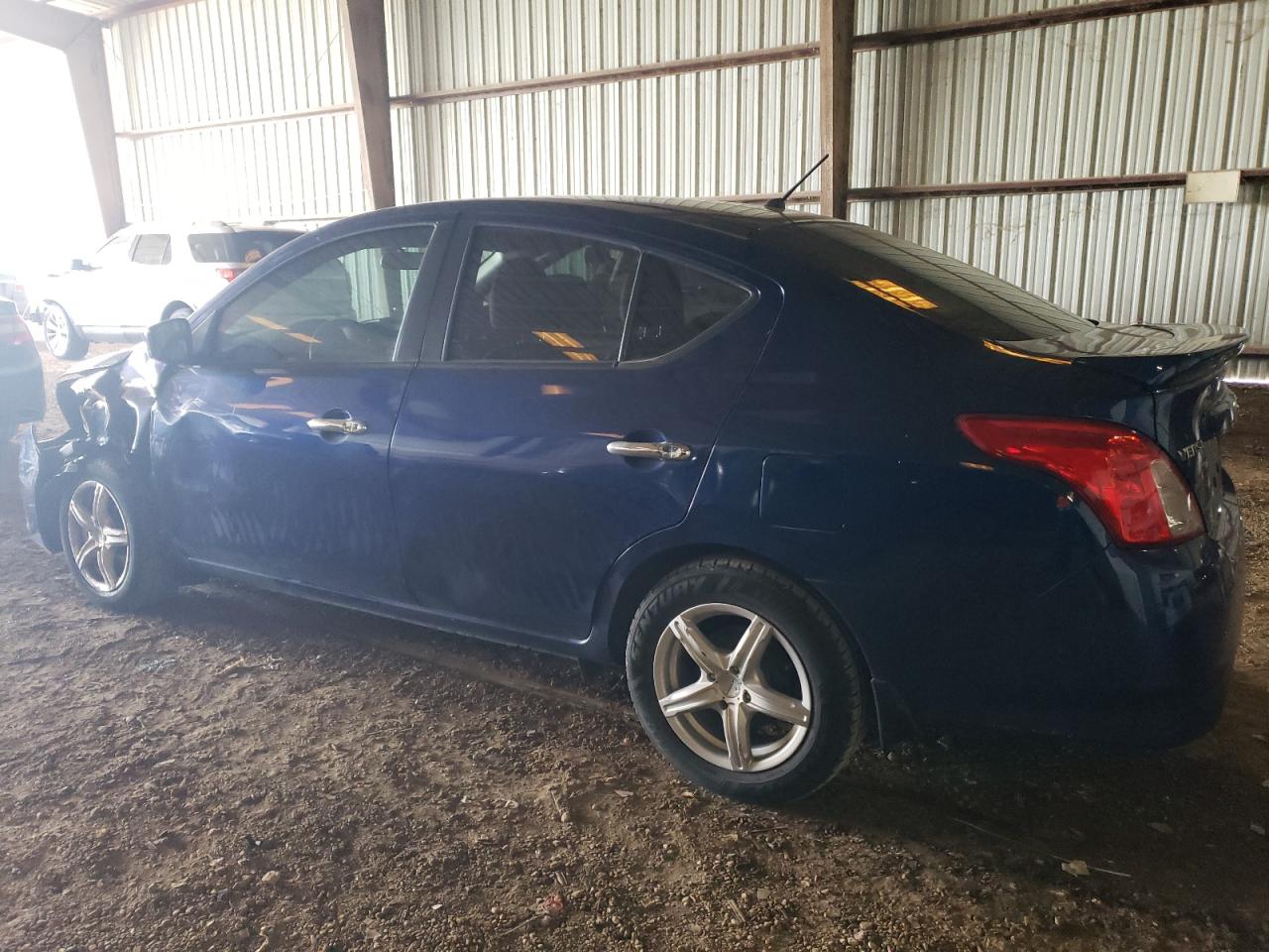 Image 2 of 2019 NISSAN VERSA S 2019 with VIN 3N1CN7AP7KL818031