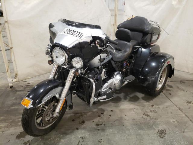 Изображение 2 2013 HARLEY-DAVIDSON FLHTCUTG TRI GLIDE ULTRA CLASSIC 2013 с VIN 1HD1MAM17DB855224