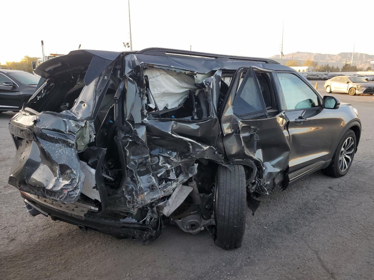 Изображение 3 2020 FORD EXPLORER ST 2020 с VIN 1FM5K8GCXLGB06655