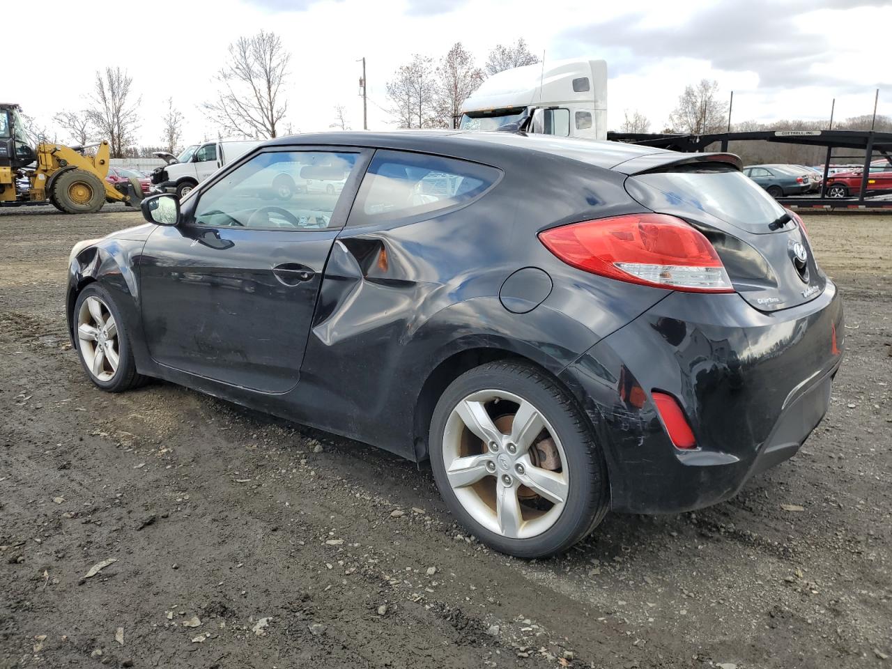 Image 2 of 2015 HYUNDAI VELOSTER  2015 with VIN KMHTC6AD4FU232882