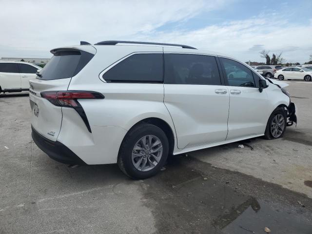 Изображение 3 2022 TOYOTA SIENNA XLE 2022 с VIN 5TDJRKEC5NS089528