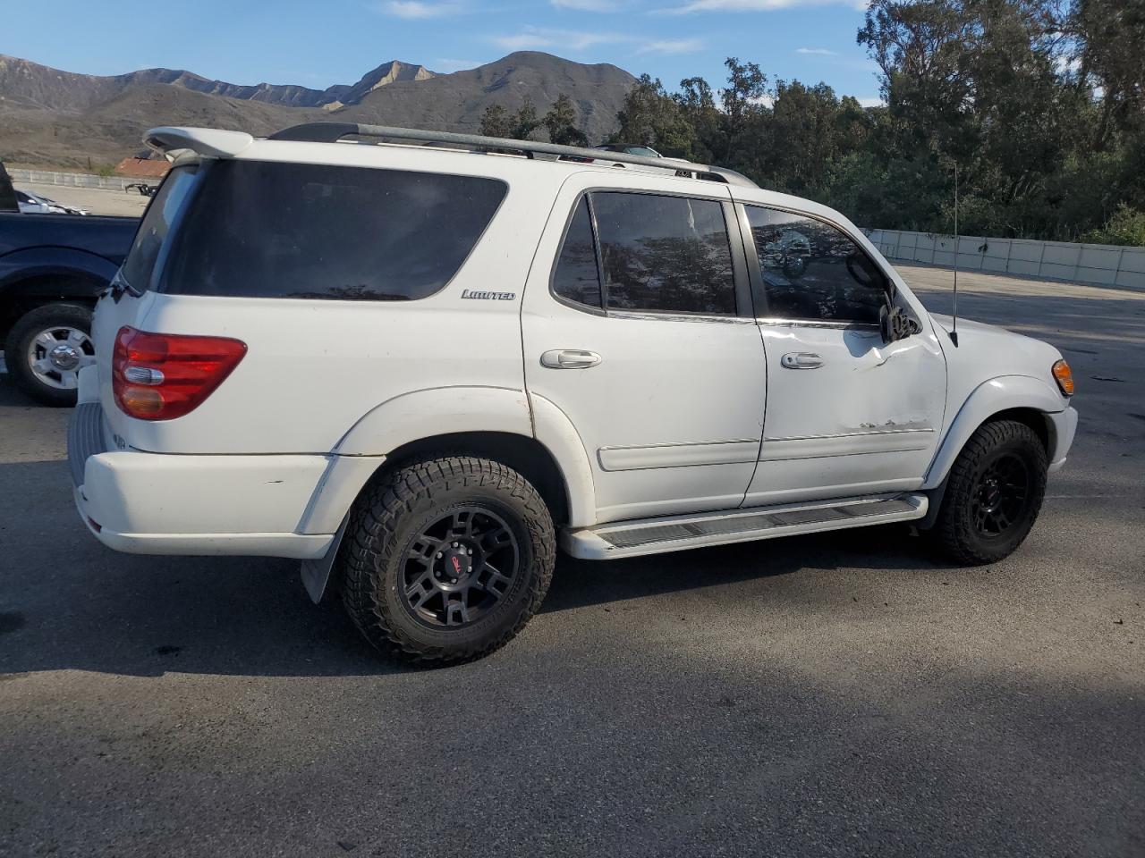 Изображение 3 2004 TOYOTA SEQUOIA LIMITED 2004 с VIN 5TDZT38A94S235268