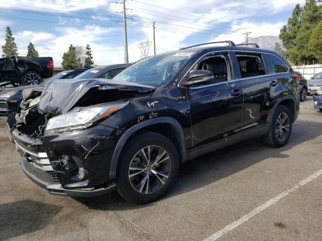 Image 1 of 2019 TOYOTA HIGHLANDER LE 2019 with VIN 5TDZZRFH8KS356114