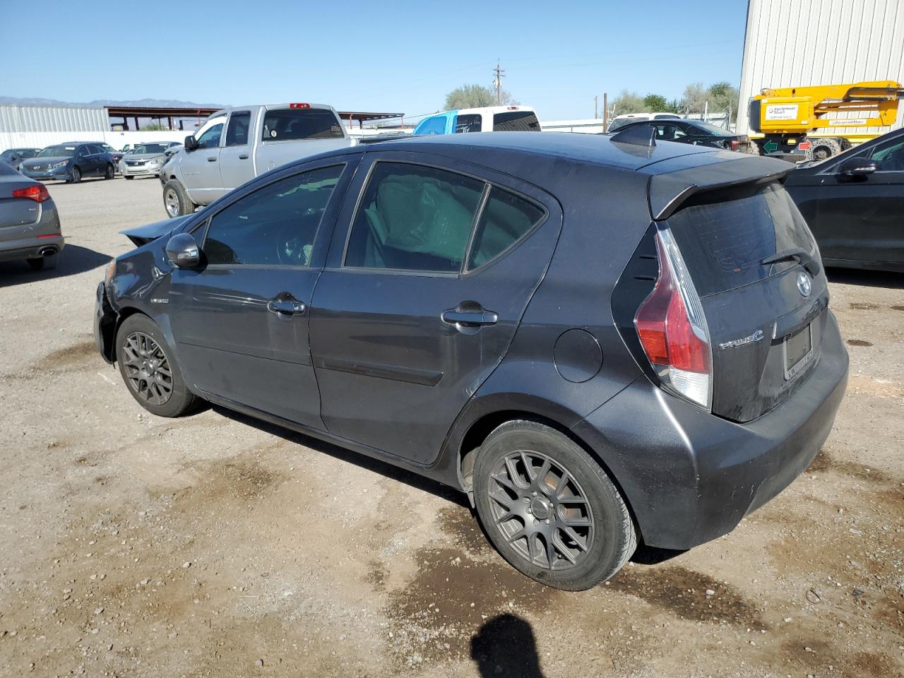 Изображение 2 2015 TOYOTA PRIUS C  2015 с VIN JTDKDTB39F1094291