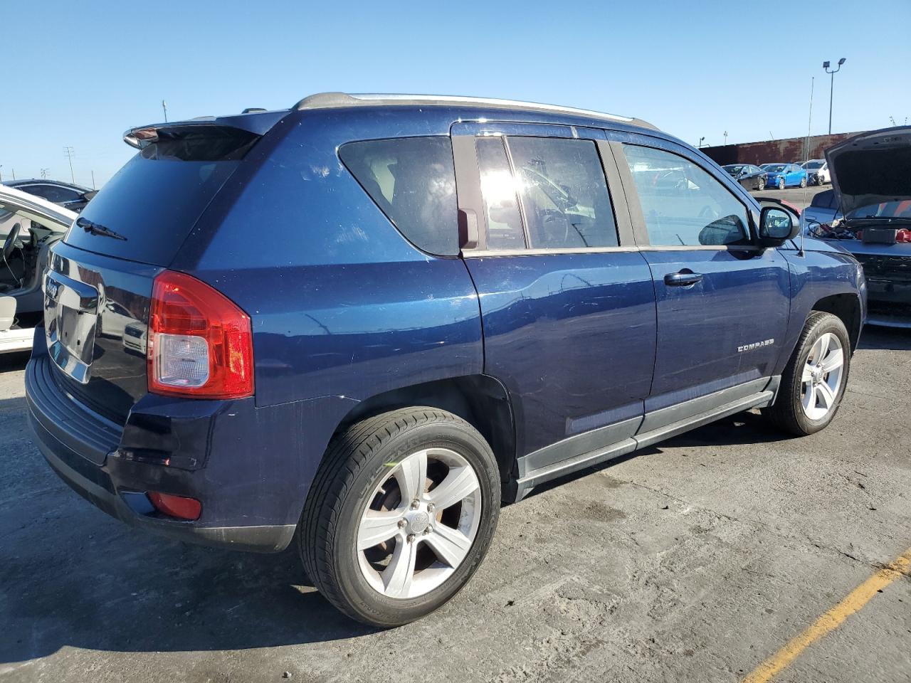 Obraz 3 z 2012 JEEP COMPASS SPORT 2012 z VIN 1C4NJCBB4CD605994
