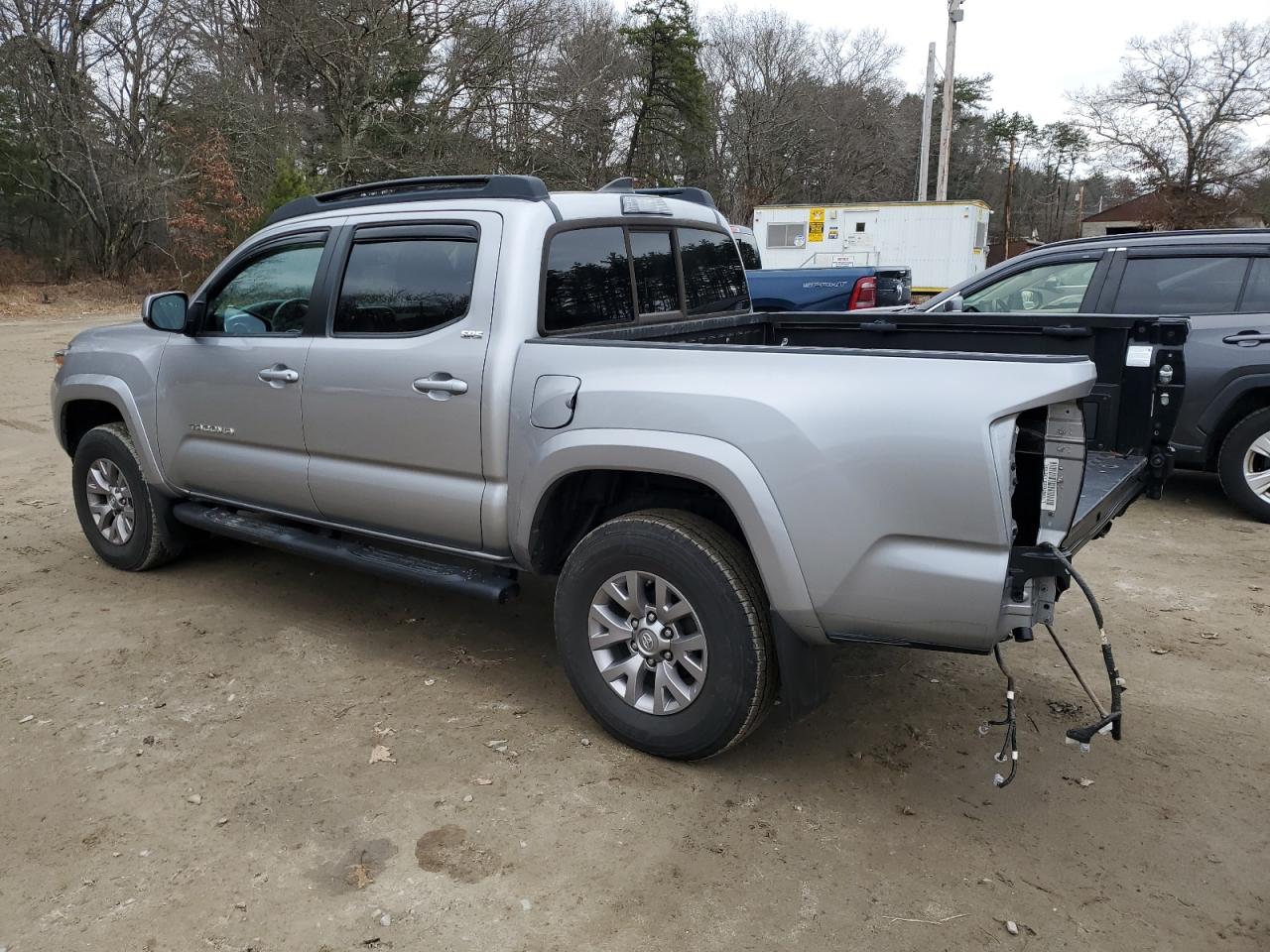 Image 2 of 2016 TOYOTA TACOMA DOUBLE CAB 2016 with VIN 3TMCZ5AN8GM018537