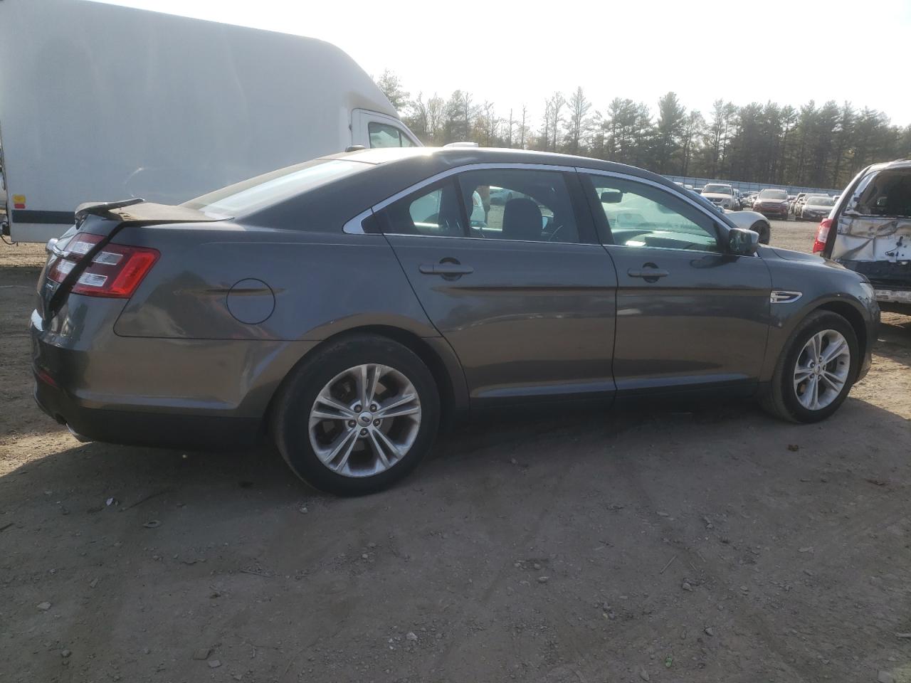 Image 3 of 2016 FORD TAURUS SEL 2016 with VIN 1FAHP2E81GG130918