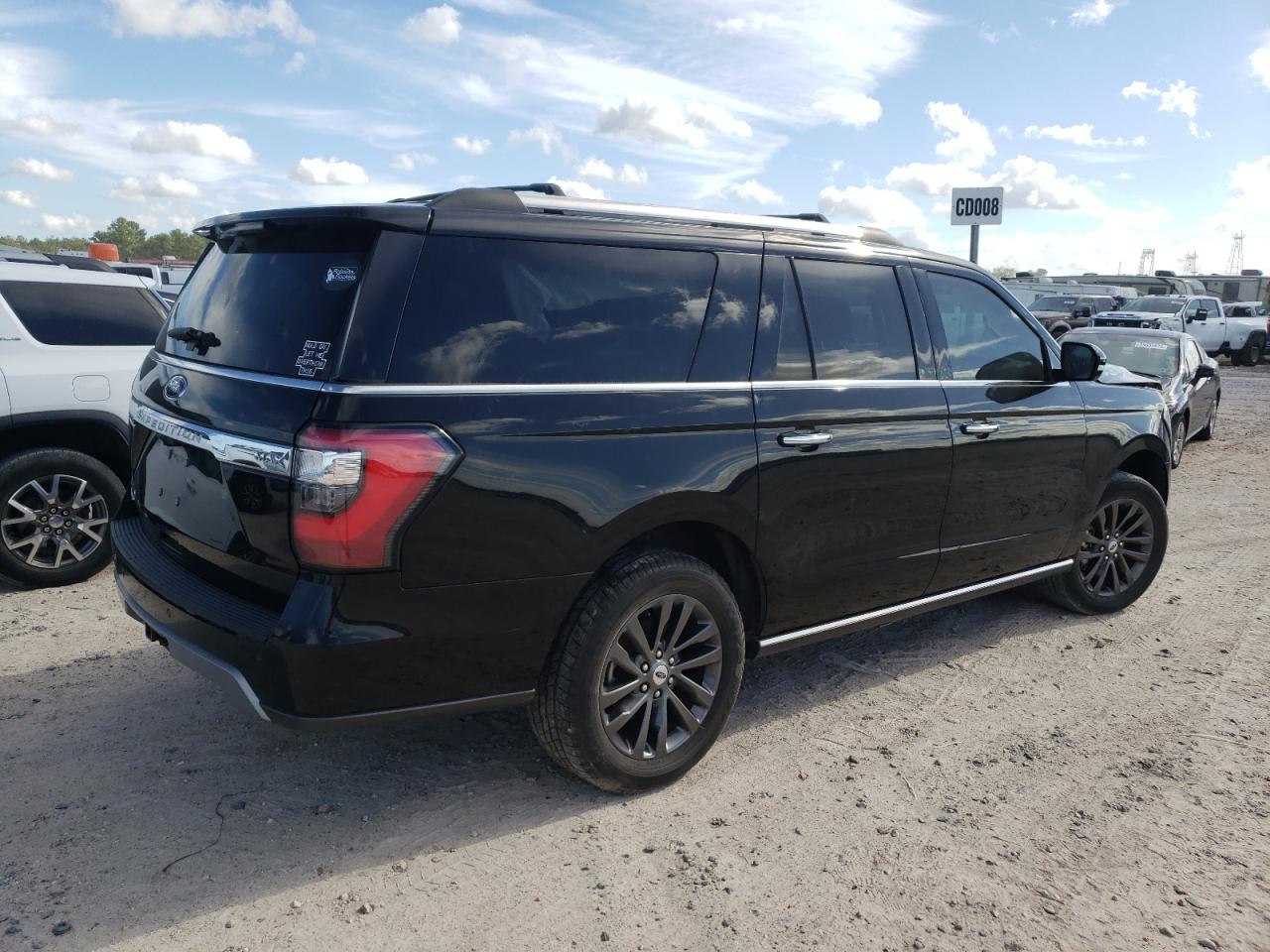 Obraz 3 z Ford Expedition Max Limited 2020 z VIN 1FMJK1KT3LEA80408