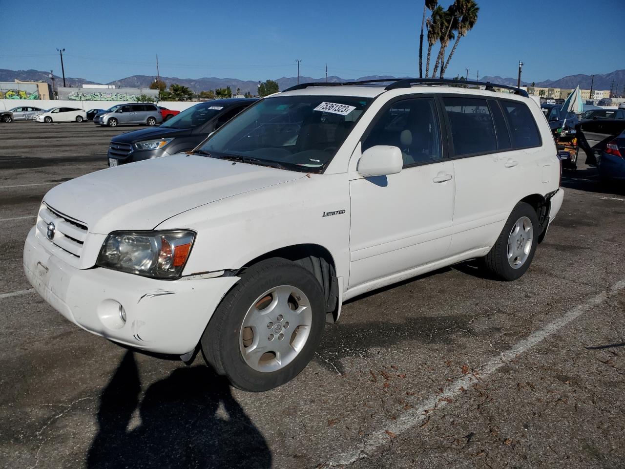 Image 1 of 2005 TOYOTA HIGHLANDER LIMITED 2005 with VIN JTEDP21AX50057874