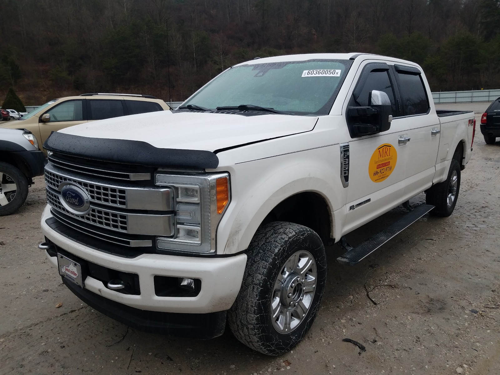 Obraz 2 z 2017 FORD F350 SUPER DUTY 2017 z VIN 1FT8W3BT6HEB33838