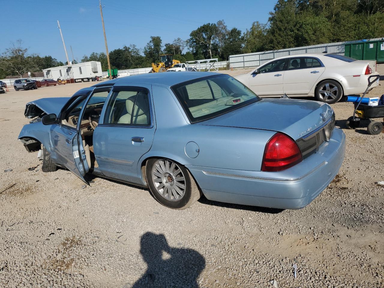 Image 2 of 2009 MERCURY GRAND MARQUIS LS 2009 with VIN 2MEHM75V49X617614