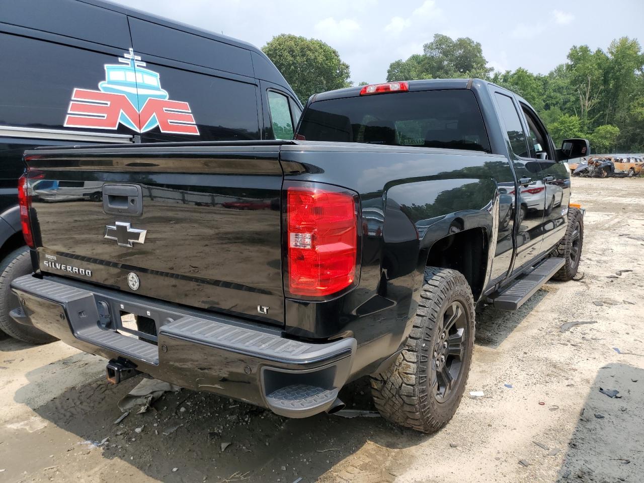 Изображение 3 2017 CHEVROLET SILVERADO K1500 LT 2017 с VIN 1GCVKREC7HZ119016