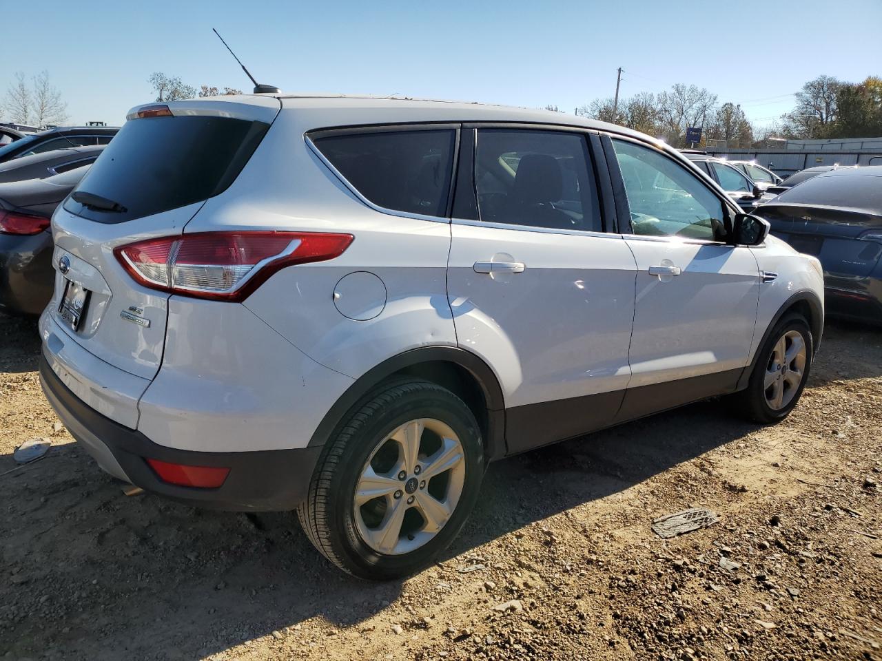 Obraz 3 z 2016 FORD ESCAPE SE 2016 z VIN 1FMCU0GX6GUC58557