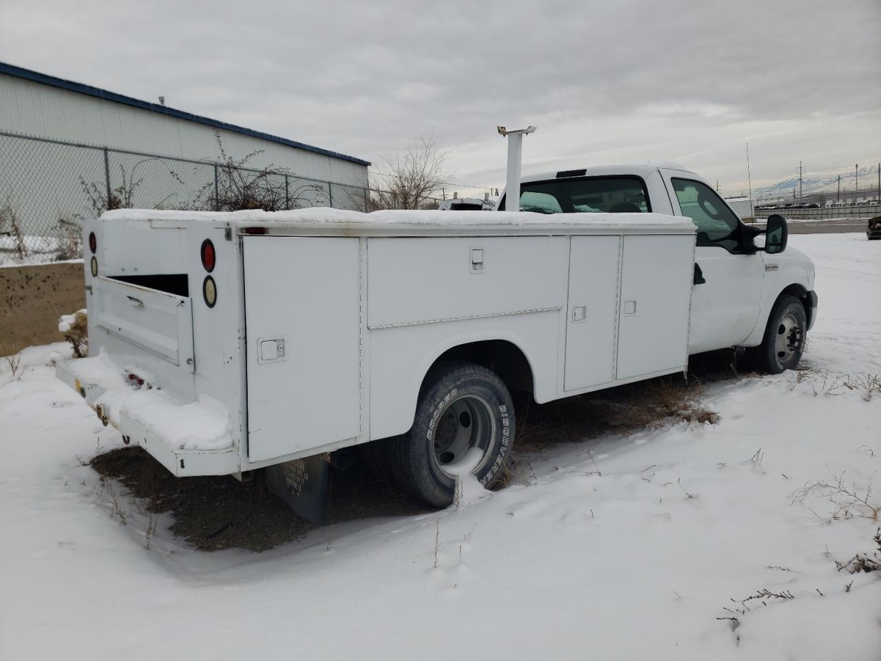 Image 3 of 2005 FORD F350 SUPER DUTY 2005 with VIN 1FDWF36P35EC82896