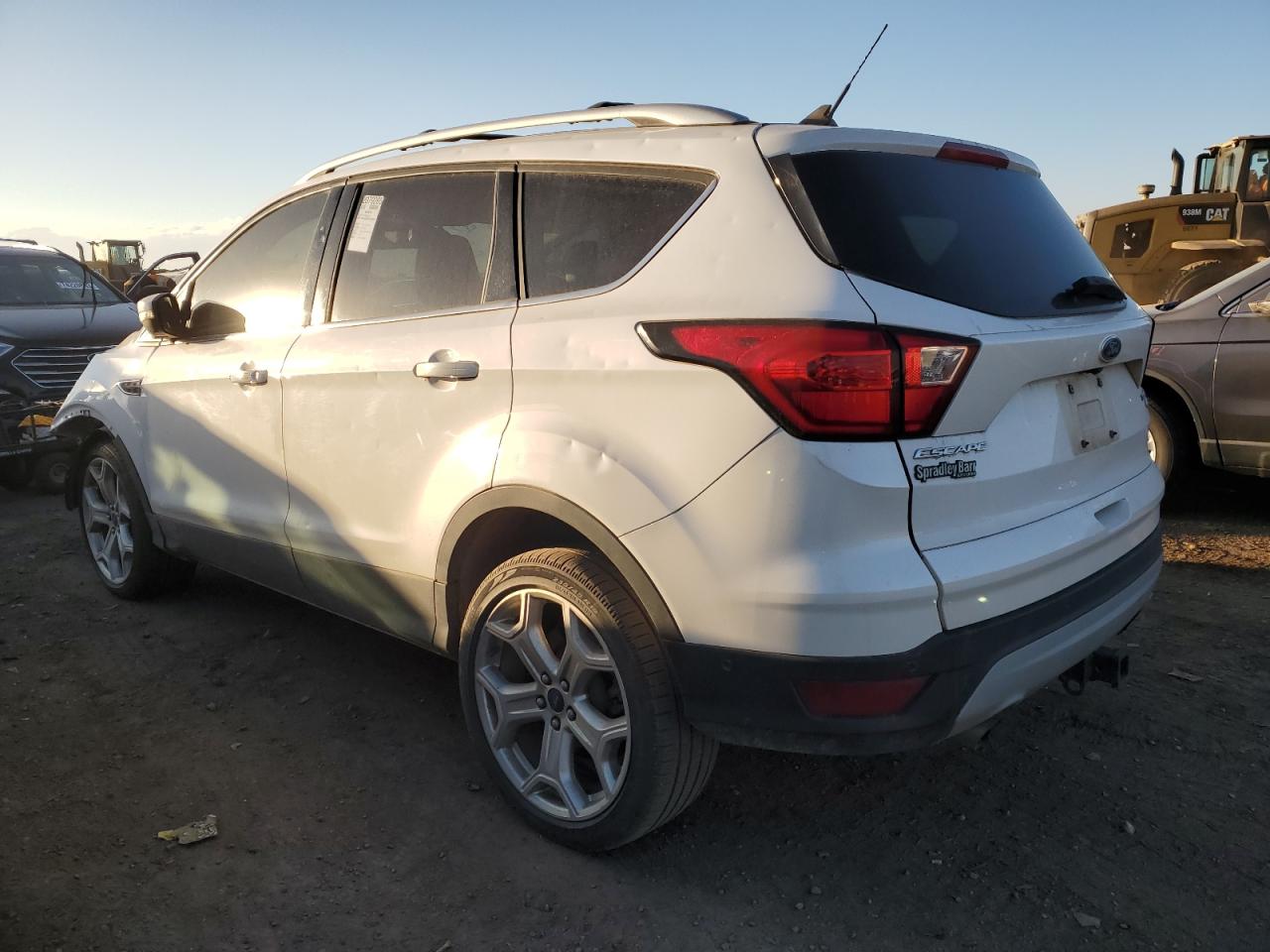 Image 2 of 2019 FORD ESCAPE TITANIUM 2019 with VIN 1FMCU9J96KUB60667