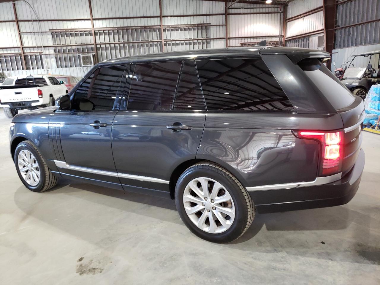 Изображение 2 Land Rover Range Rover Hse 2016 с VIN SALGS2VF5GA244435